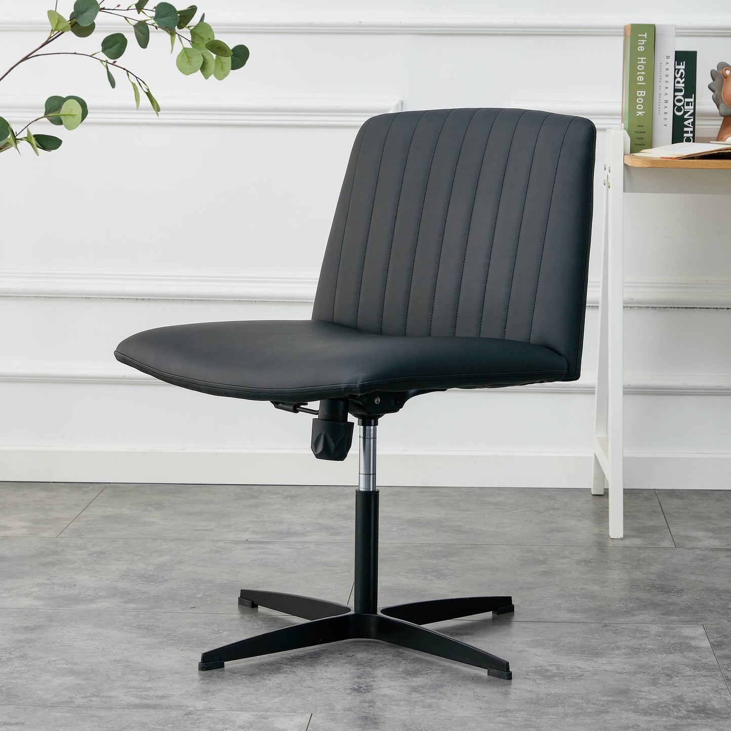 Office Chair-Black High Grade Pu Material-360 ° Swivel Cushion Chair