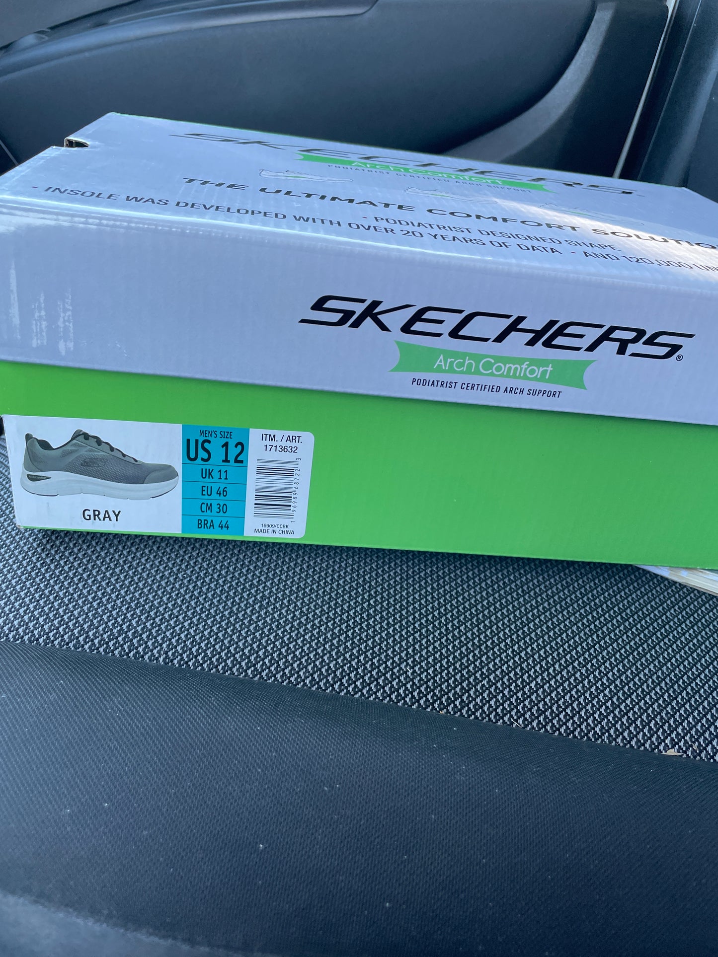 Men’s Skechers Arch Comfort Sneakers