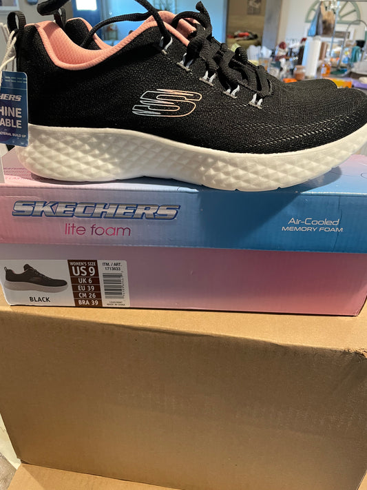 Women’s Skechers Lite Foam Sneakers